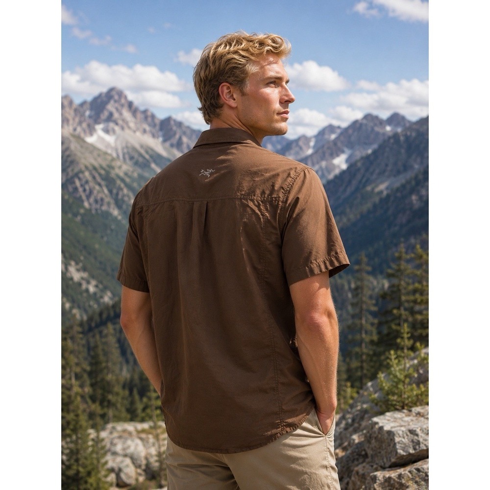 Arc'teryx Men's M Short Sleeve Button Up Casual Linen/Cotton Shirt Brown Camp